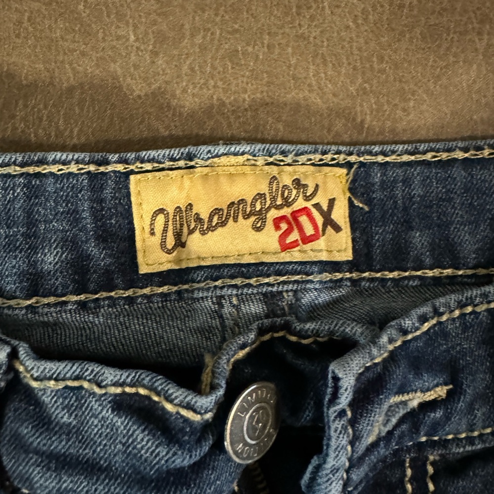 Boys Wrangler 20x